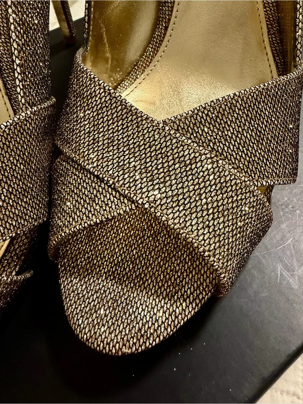 Nina sparkling peep